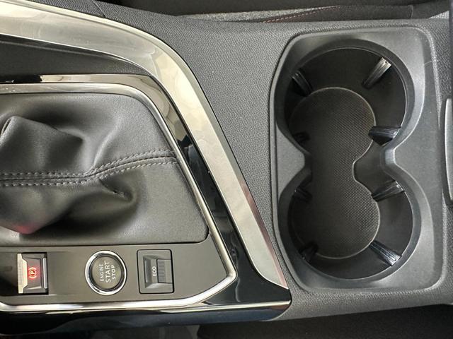 PEUGEOT 3008 usata, con Telecamera per parcheggio assistito