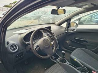 OPEL Corsa usata, con Autoradio