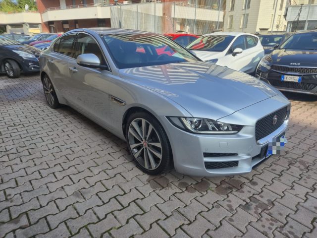 JAGUAR XE usata, con Airbag laterali