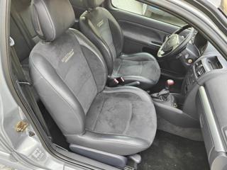RENAULT Clio usata, con Lettore CD