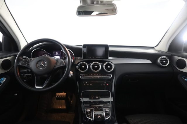 MERCEDES-BENZ GLC 220 usata 4
