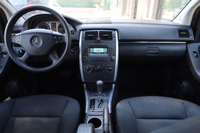 MERCEDES-BENZ B 180 usata 19