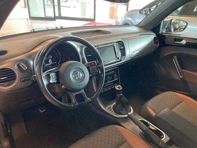 VOLKSWAGEN Maggiolino usata, con Controllo automatico clima