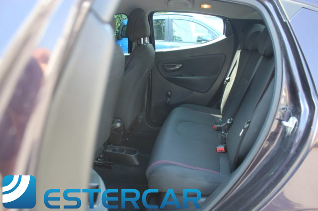 LANCIA Ypsilon usata, con Volante in pelle
