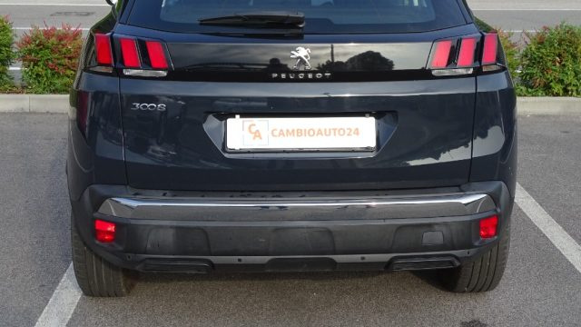 PEUGEOT 3008 usata, con Android Auto