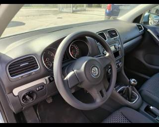VOLKSWAGEN Golf usata, con Autoradio