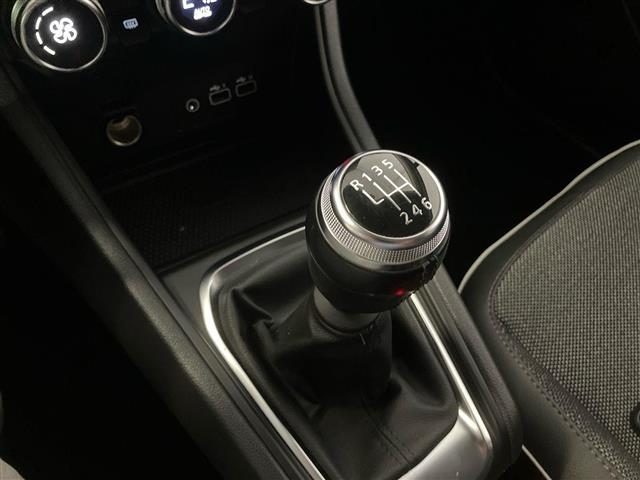 RENAULT Captur usata 23