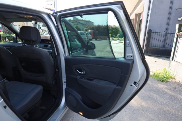 RENAULT Scenic usata 84