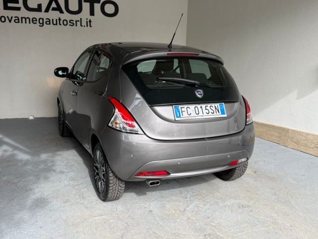 LANCIA Ypsilon usata, con Controllo trazione