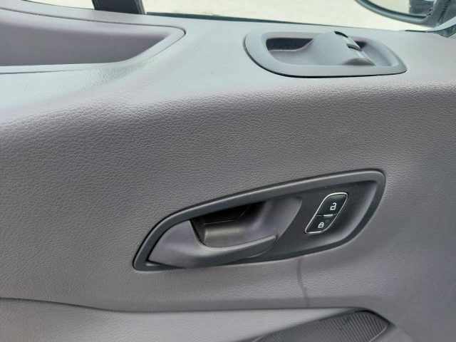 FORD Transit usata, con USB