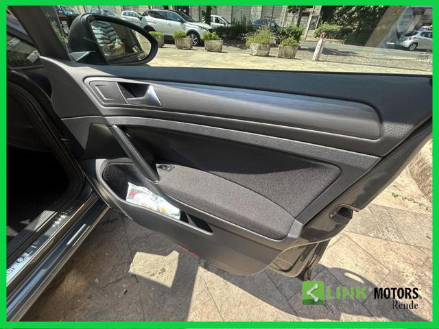 VOLKSWAGEN Golf Variant usata, con Sistema di visione notturna