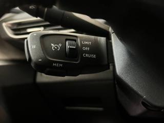 PEUGEOT 3008 usata, con Sistema di navigazione