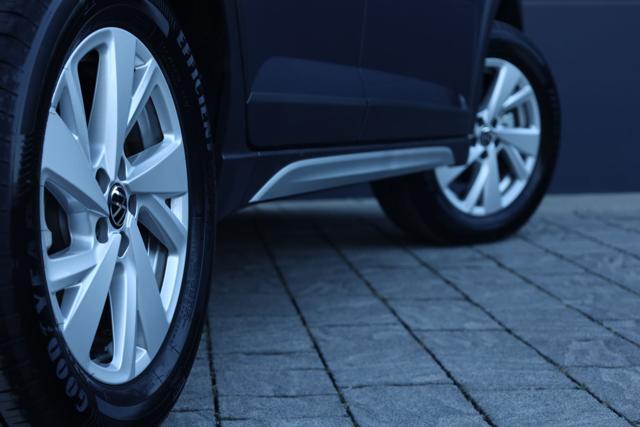 VOLKSWAGEN Taigo usata, con Specchietti laterali elettrici