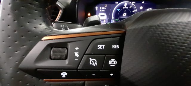 CUPRA Leon usata, con Specchietti laterali elettrici