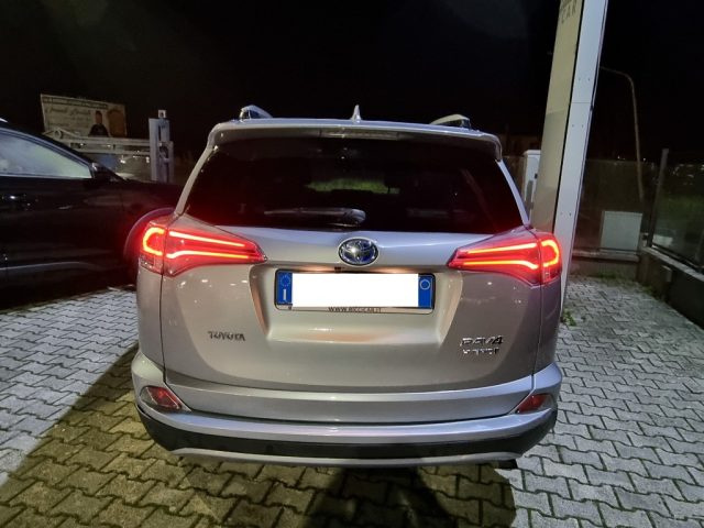 TOYOTA RAV 4 MY23 usata, con Chiusura centralizzata