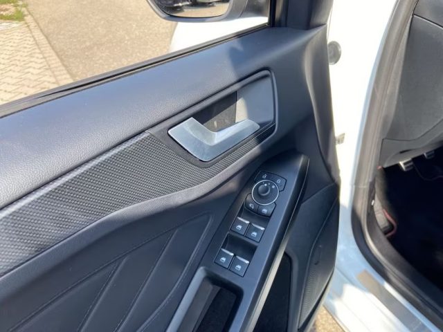 FORD Focus usata, con Controllo automatico clima