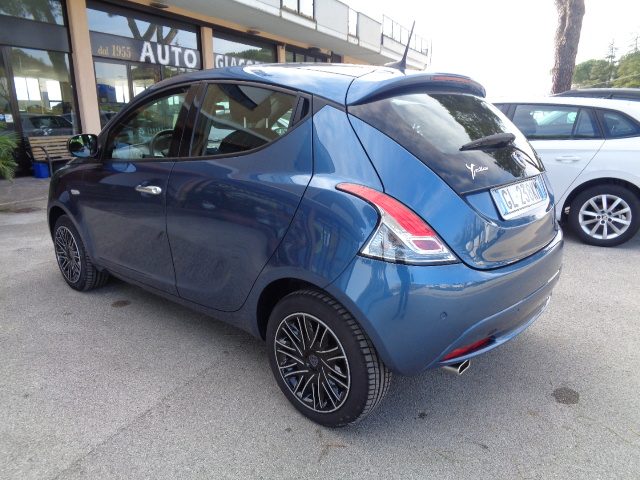 LANCIA Ypsilon usata, con Airbag