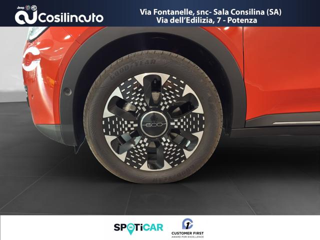 FIAT 600e usata, con USB