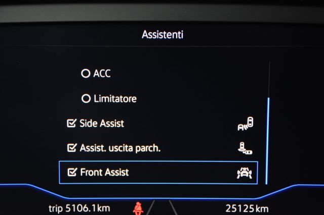 VOLKSWAGEN T-Roc usata, con Controllo elettronico della corsia