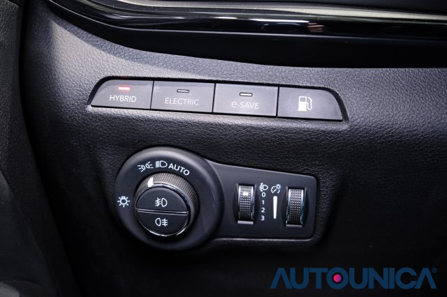 JEEP Compass usata, con Autoradio digitale