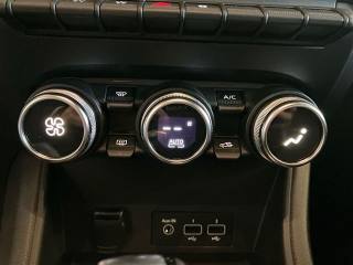 RENAULT Captur usata, con Hill holder