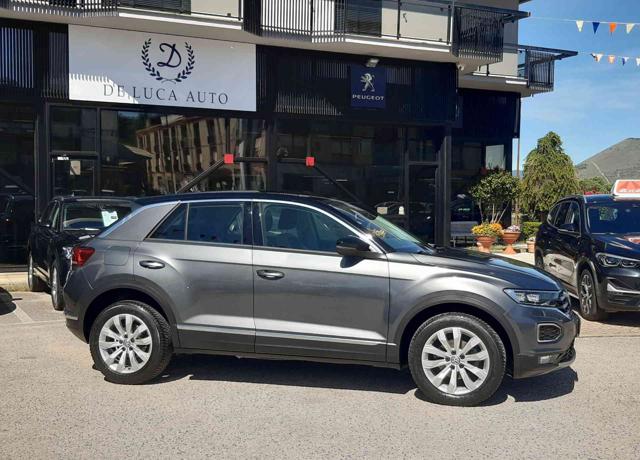 VOLKSWAGEN T-Roc usata, con Autoradio
