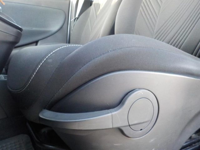 LANCIA Ypsilon usata, con Luci diurne