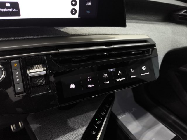 PEUGEOT 3008 usata, con Tettuccio apribile