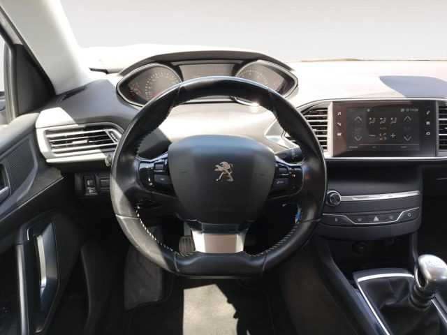 PEUGEOT 308 usata, con Sistema di navigazione
