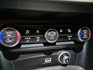 ALFA ROMEO Stelvio usata, con Sedili sportivi