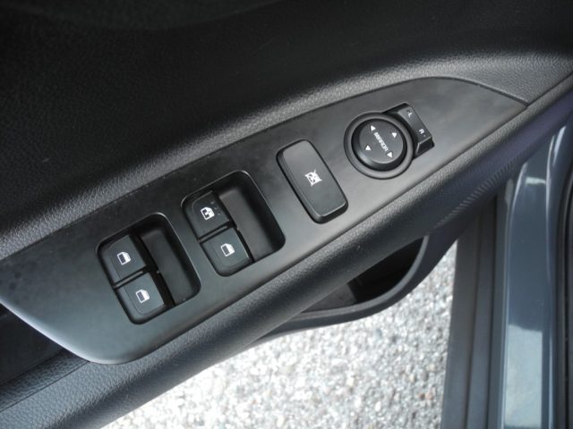 KIA Stonic usata, con Marmitta catalitica