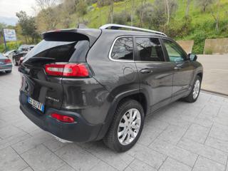 JEEP Cherokee usata, con Autoradio
