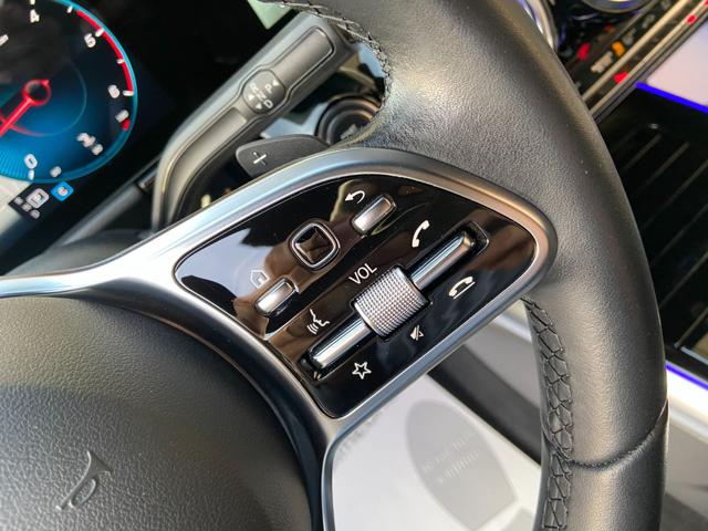 MERCEDES-BENZ GLA 200 usata, con Fari LED