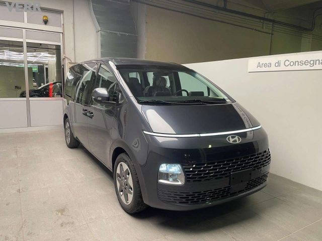HYUNDAI Staria usata, con Airbag