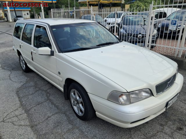 VOLVO V70 usata 2