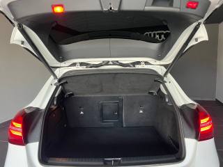 MERCEDES-BENZ GLA 200 usata, con Climatizzatore