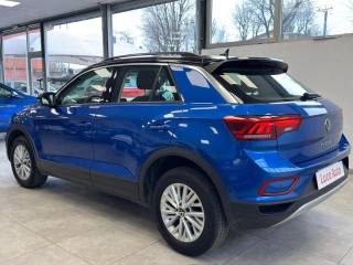 VOLKSWAGEN T-Roc usata, con Autoradio