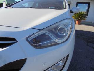 HYUNDAI i40 usata, con Specchietti laterali elettrici
