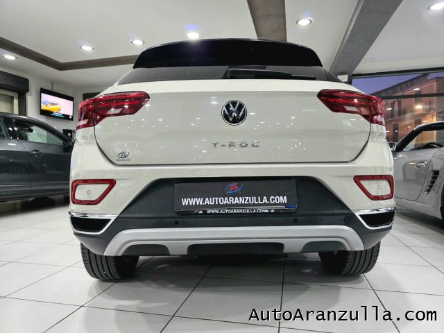 VOLKSWAGEN T-Roc usata, con Volante multifunzione