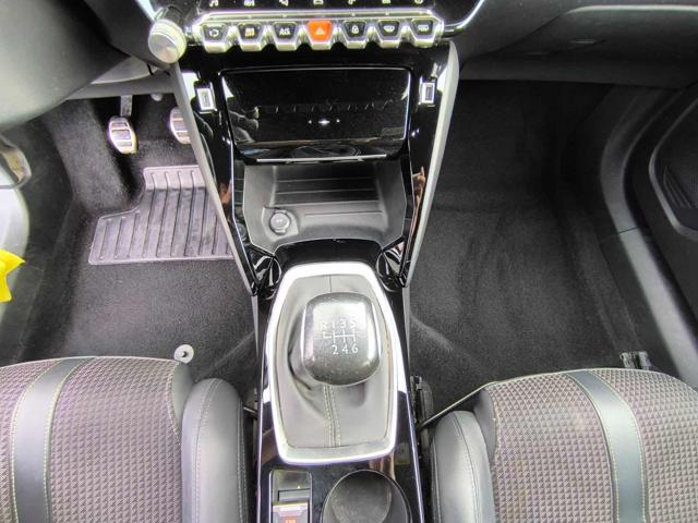 PEUGEOT 2008 usata, con Sistema di navigazione