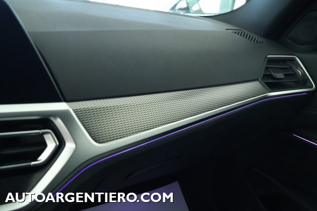 BMW 320 usata, con Park Distance Control