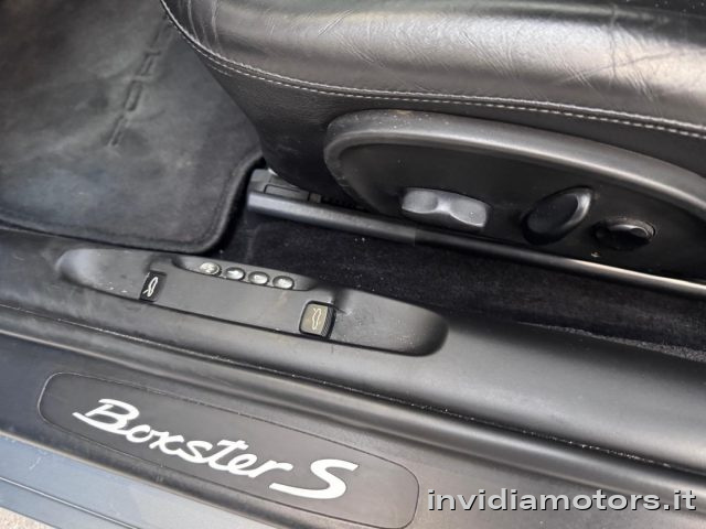 PORSCHE Boxster usata, con Fendinebbia