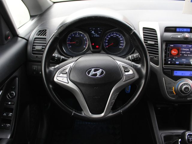 HYUNDAI iX20 usata, con Sedile posteriore sdoppiato