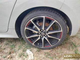 TOYOTA Yaris usata 25