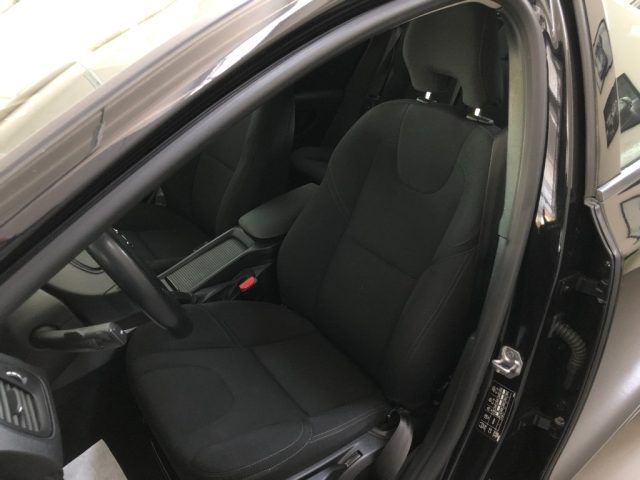 VOLVO V40 usata 26