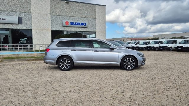 VOLKSWAGEN Passat Variant usata, con Airbag