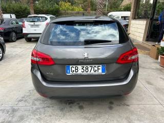 PEUGEOT 308 usata, con Autoradio
