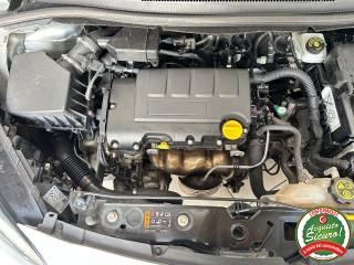 OPEL Corsa usata, con Sound system
