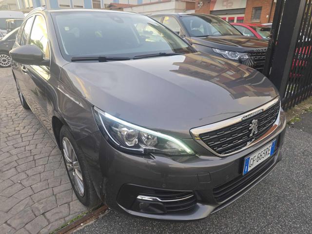PEUGEOT 308 usata, con Airbag