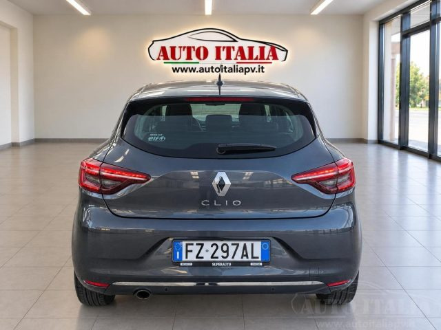 RENAULT Clio usata, con Autoradio